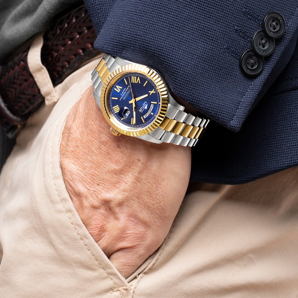 LOTUS MEN'S BLUE STAINLESS STEEL WATCH BRACELET 18855/2